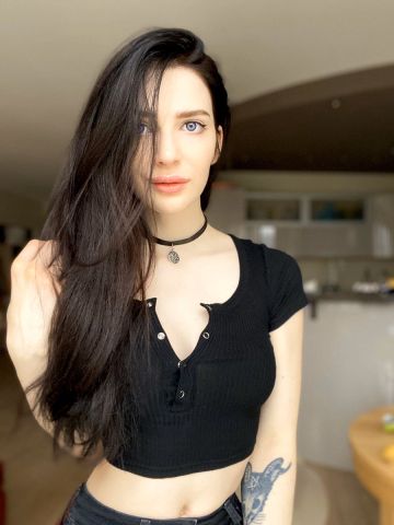 Полина